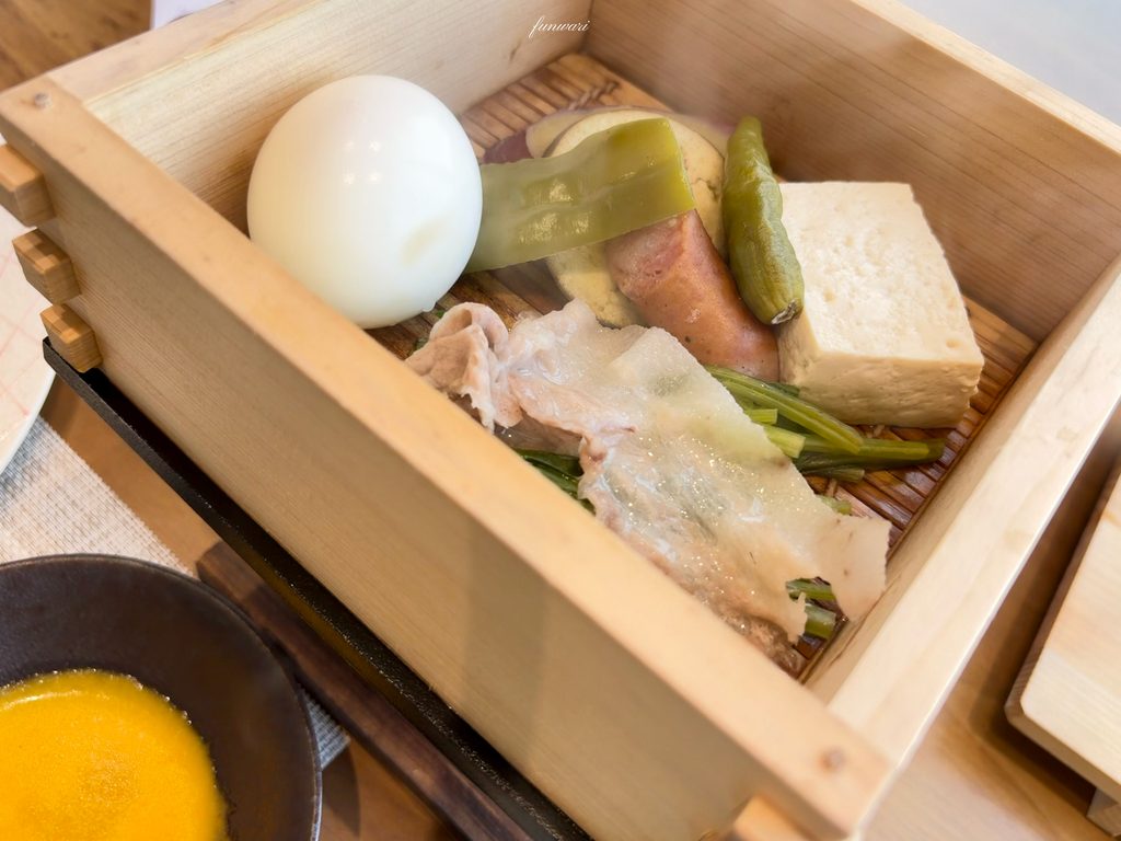 地元の食材を使ったせいろ蒸し